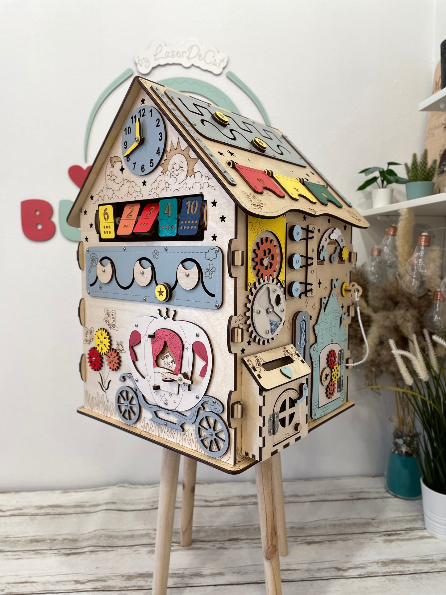 Busy HOUSE